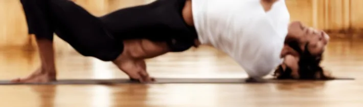 Caponyasa: A hot new yoga style combines capoeira and vinyasa (VIDEO)