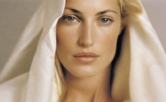 Carolyn Bessette Kennedy’s Egyptian Musk Oil