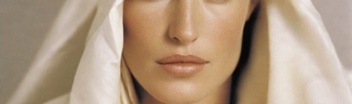 Carolyn Bessette Kennedy’s Egyptian Musk Oil