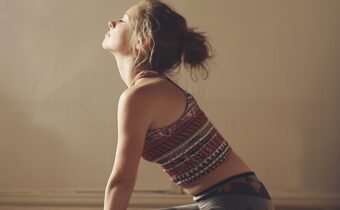 Cat-Cow Stretch: The Yoga Pose That Eases Back Pain and Opens Your Upper Body