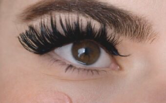 Why You’ve Probably Been Putting Your Mascara on All Wrong