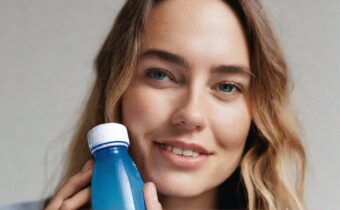 How to Avoid Dehydration This Winter, According to the Founder of the Chicest Water Bottle Around
