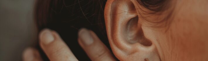 How To Practice Empathic Listening (Examples for Difficult Situations)