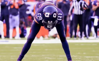 Watch This NFL Star Break into a Post-Touchdown Yoga Namaste Bow on Live TV