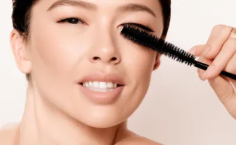 We Reviewed Benefit’s New Mascara, and Here’s Why It’s Worth the Hype