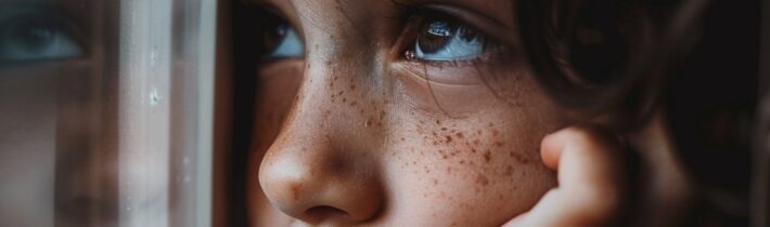 Separation Anxiety in Children and Adults: Tips for Managing It