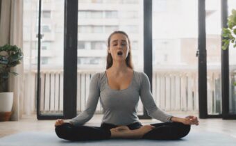 This Breathing Exercise Controls Anxiety in Under 3 Minutes