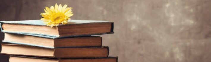 21 Best Positive Psychology Books to Boost Your Happiness in 2022