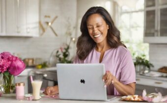 Celebrate Mom with the Perfect Fitbit Gift this Mother’s Day