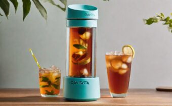 DAVIDsTEA Launches Innovative Iced Tea Press for Summer