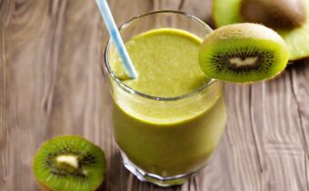 Golden Kiwi Smoothie: A Refreshing and Nutritious Treat
