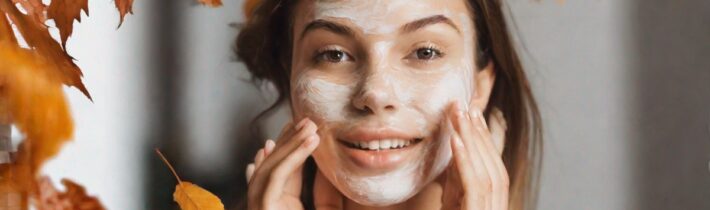 How to Exfoliate Your Skin in the Fall: Adapting Your Skincare Routine