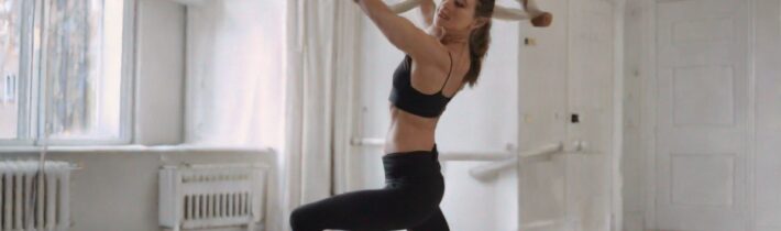 Perfecting Your Barre Workout Form: Tips from the Experts