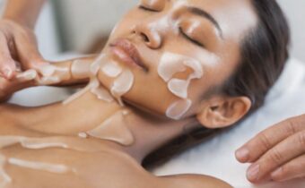 Why Gua Sha Is Replacing Cupping As Celebs’ Tool Of Choice For Chronic Pain