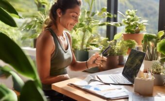 3 Science-Backed Ways to Be More Productive at Work, According to Athleta Experts