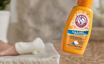 Arm & Hammer Heels & Feet Moisturizer Gentle Exfoliator: A Review