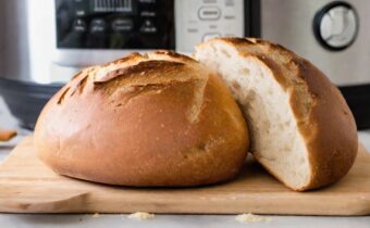 Baking Bread in Your Instant Pot: A Delicious and Easy Recipe