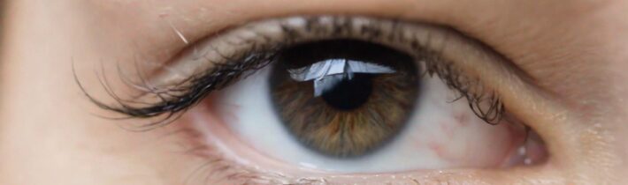 Eyelid Skincare: Protecting and Nurturing the Delicate Eye Area