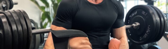 Mastering the Seated Dumbbell Shoulder Press