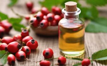 Rosehip Oil: The Natural Wonder for Radiant, Youthful Skin