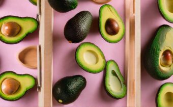 This Clever Hack Will Keep Avocados Fresh For Over a Week