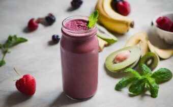 This Skin-Nourishing Smoothie Recipe Is Packed with Antioxidants