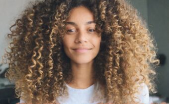 What “Low Porosity” Means for Curly Hair—and How to Care for It