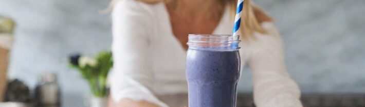 I Made the Viral Blue Zones Blueberry Smoothie—Here’s My Honest Review
