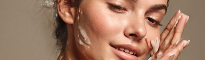 The Best Face Wash for Dry Skin, According to Derms