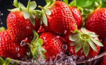 The Right Way to Wash Strawberries, According to Food Safety Experts
