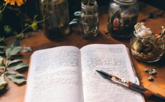 29 Journaling Prompts for Self-Reflection and Self-Discovery