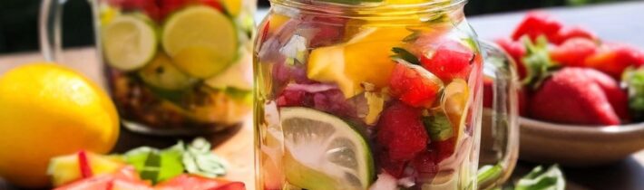 5 Brilliant, Easy, and Healthy Summer Mason Jar Recipes