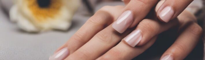 How to Keep Your Manicure Fresh