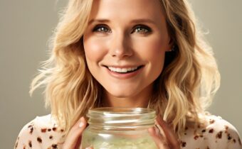 Kristen Bell’s Happy Dance Look Alive Moisturizer: Radiance in a Jar