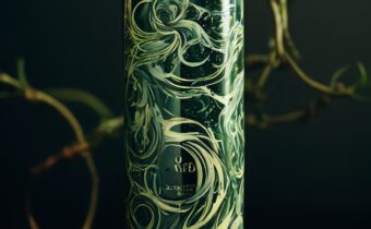 Oribe Detangling Shampoo: Gently Cleanse and Nourish Your Locks