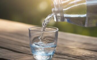 The Benefits of Drinking Water First Thing in the Morning