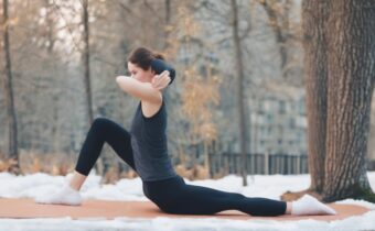 Winter Stretches for Stiff Muscles