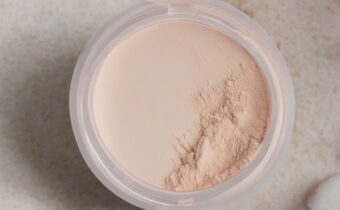 Laura Mercier’s Talc-Free Setting Powder
