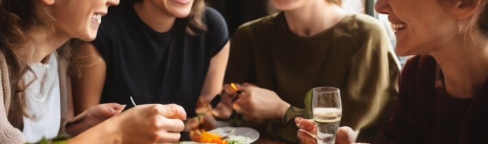 The Social Benefits of Eating with Others