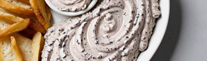 Vegan French Onion Dip Recipe