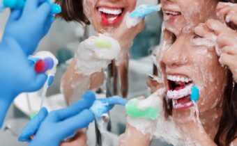 Face Washing vs Teeth Brushing Order