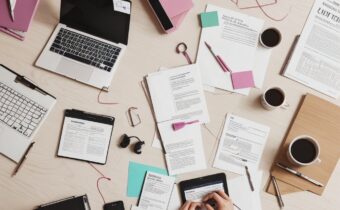 Successful Women’s Desk Items
