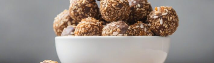 Healthy Energy Balls vs Protein Bars
