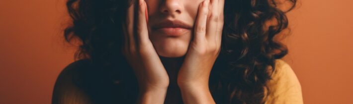How to Be Less Judgmental, According to Mental Health Experts