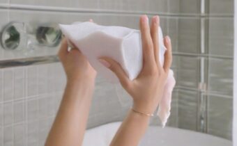 Yuni Beauty Shower Sheets Review