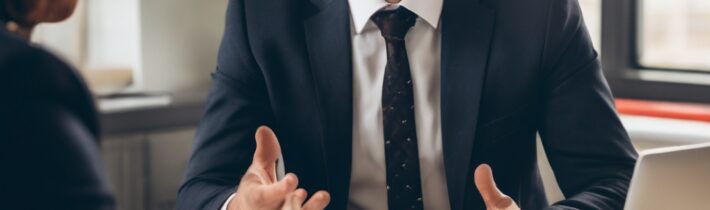 Here’s Exactly What to Say During Salary Negotiations, According to an Expert